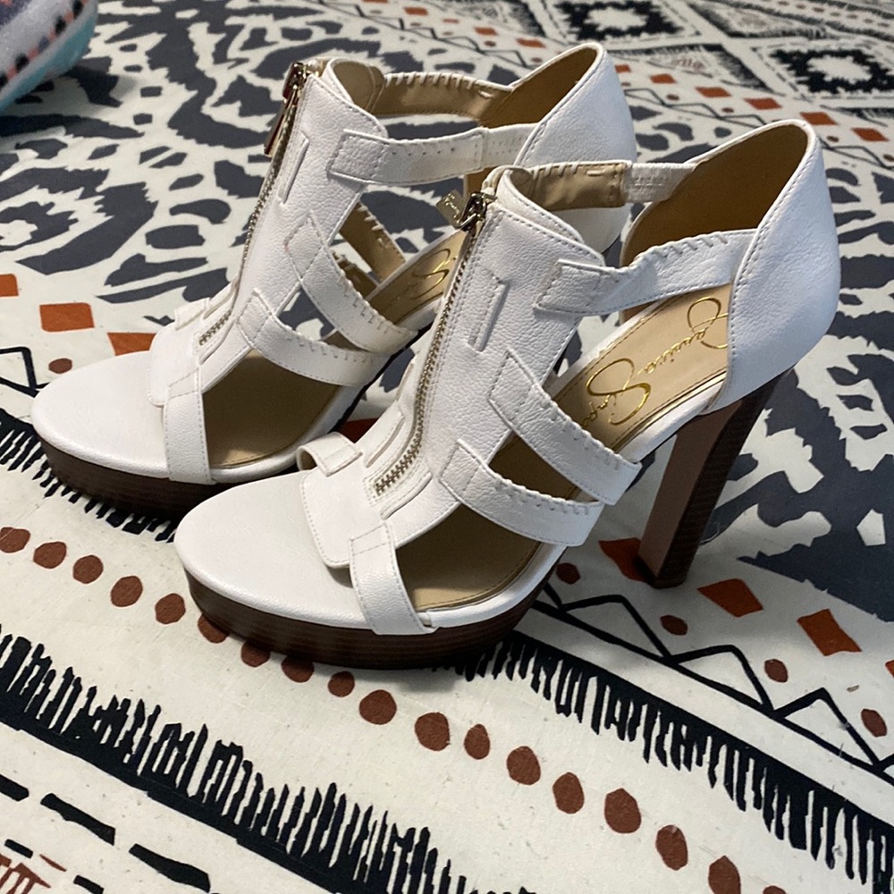 NWOT Jessica Simpson heels
